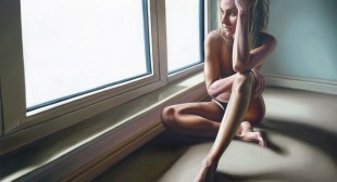 Sensual photorealistic paintings by Trystram Menhinick